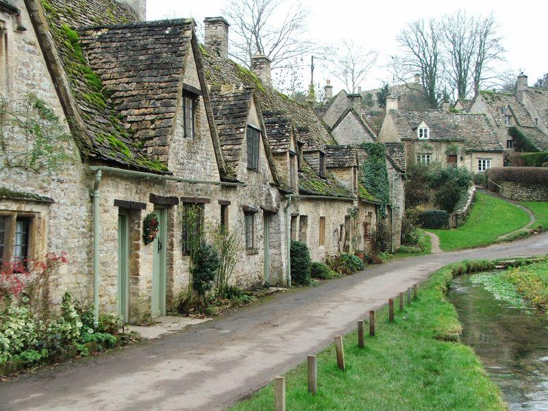 The Cotswolds: Charming England Full of Beauty